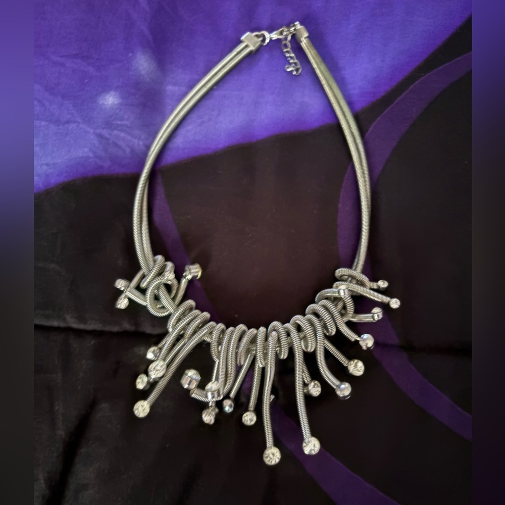 Elegant Silver Necklace with Crystal Accents